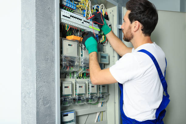Best Affordable Emergency Electrician  in West Bradenton, FL